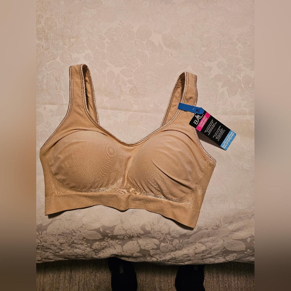 Bali Women's Beige Seamless Bra